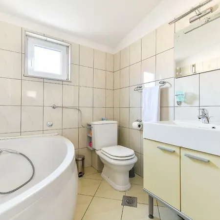Medun- Private Pool, Bbq, Parking, Airconditioning - Ae1084 Zadar